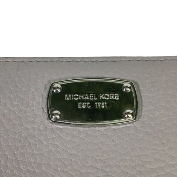 Michael Kors Jet Set Zip Wristlet Wallet Grey Pebbled Leather Full Size Long - Picture 13 of 13